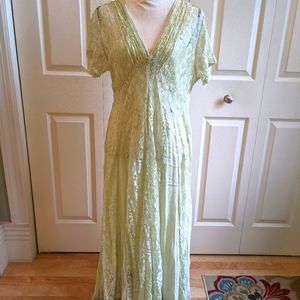 Lila P. Lace vintage green dress with slip and v-neck